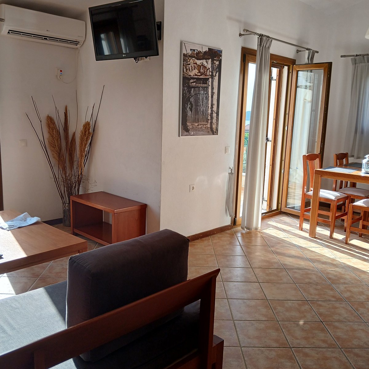 Eye Q Resort in Megali Ammos Skiathos