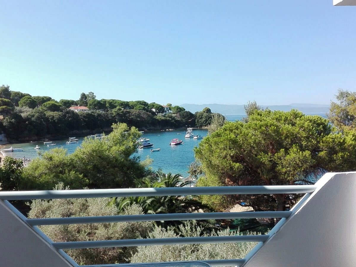 Kolios Beach Seaview Studios in Skiathos